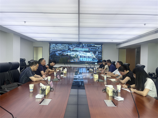 5月21日，洪董帶隊(duì)赴安徽省旅游規(guī)劃院，就石潭景區(qū)規(guī)劃設(shè)計(jì)事宜座談交流。.jpg